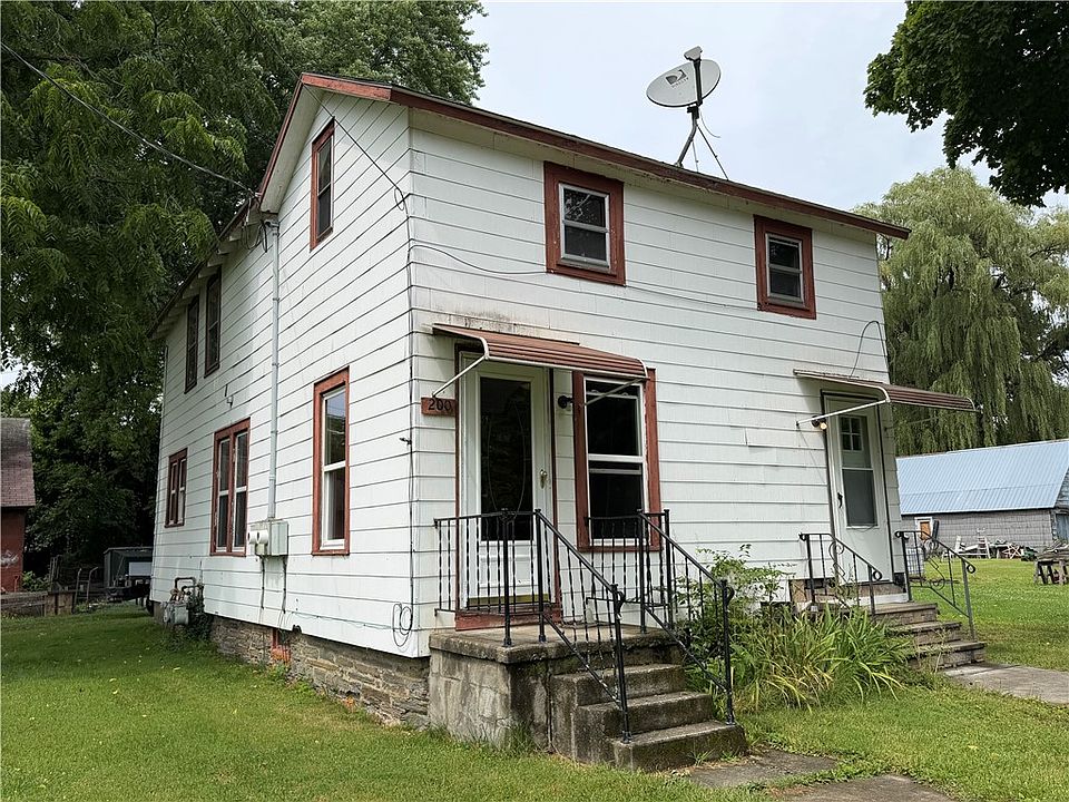 1st image of 200 Walker St