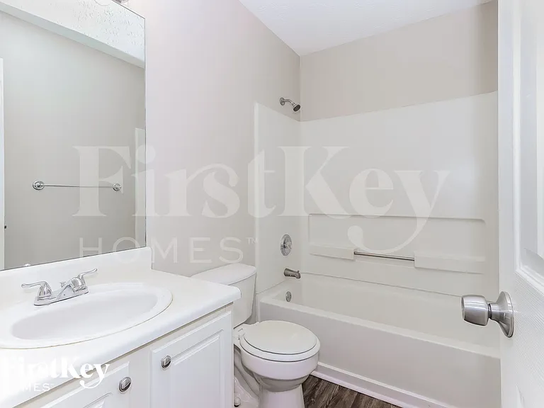 128 Greenleaf Dr — Photo 14