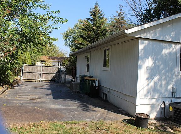 2nd image of 1022 Brentwood Dr