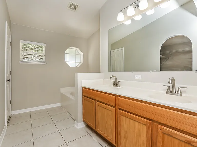 333 Lake Shepard Dr — Photo 10