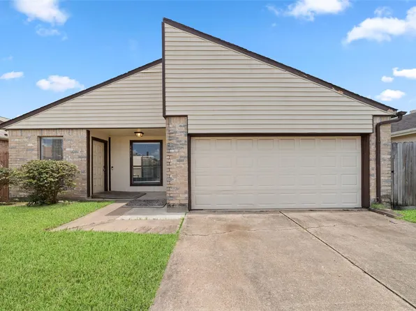 6611 Grandvale Dr, Houston, TX 77072