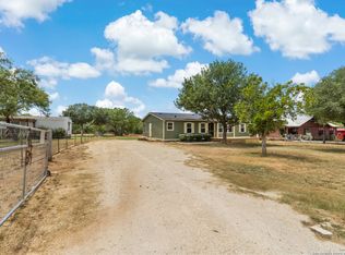 3079 Rakowitz Rd, Adkins, TX 78101