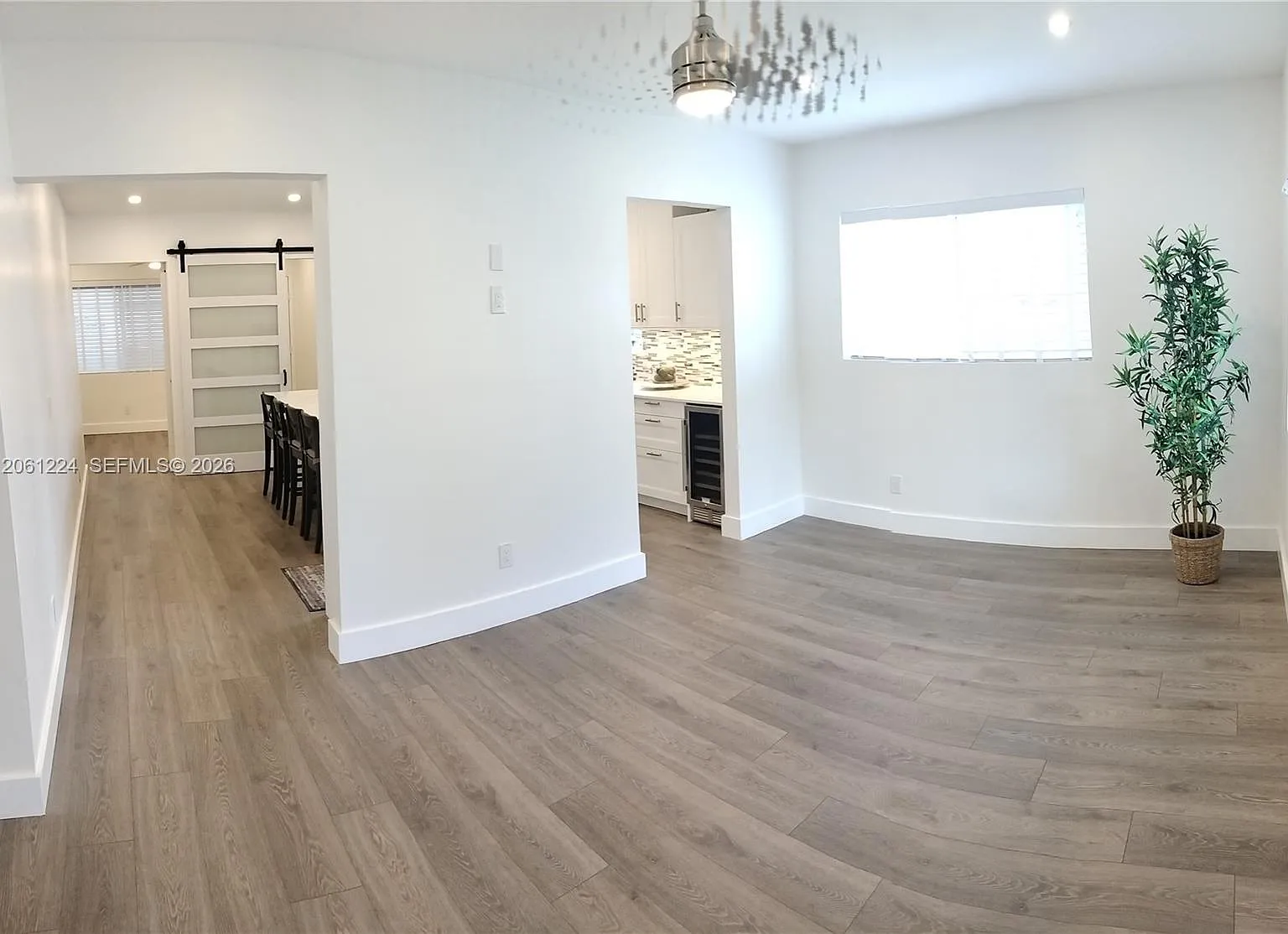 2 bed, 1105 sqft, $3,900 — Photo 4