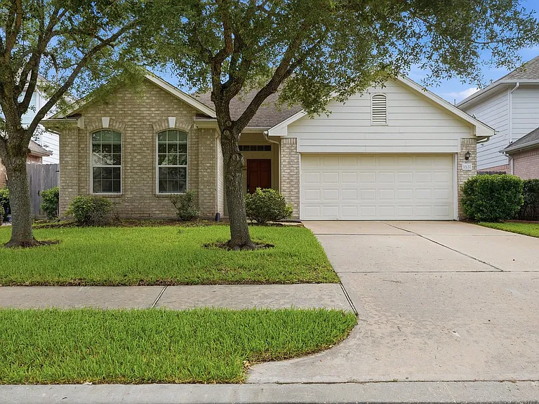 1631 Crescent Shores Ln — Photo 6