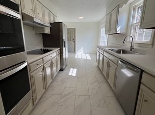 7126 Kings Castle Cv, Germantown, TN 38138