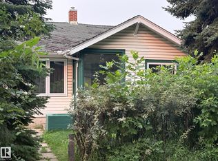 11216 68th St NW, Edmonton, AB T5B 1N5