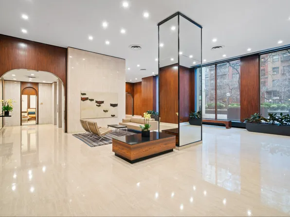 425 East 58th Street image 19 of 22