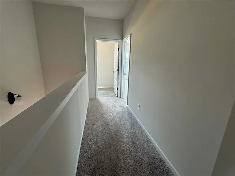 423 Perth Dr — Photo 13
