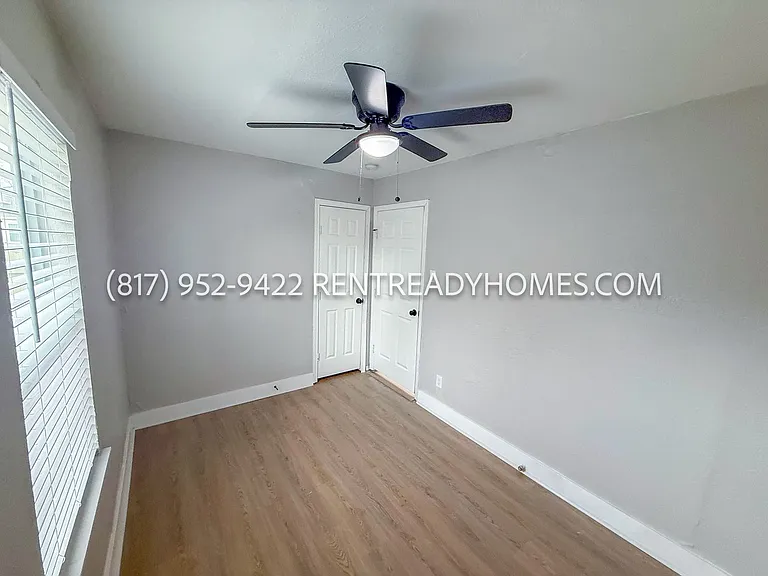 1824 Carver Ave — Photo 13