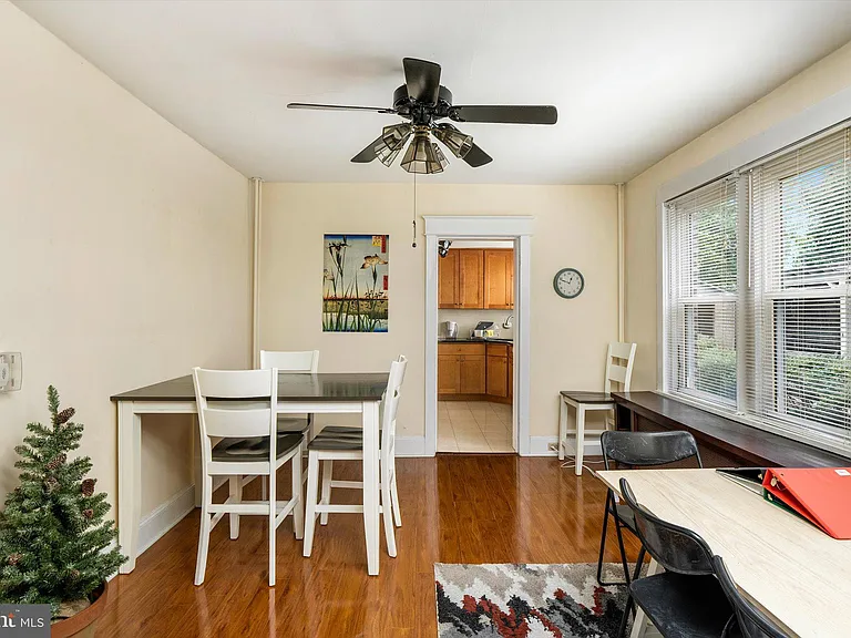 96 Linden Ln #1 — Photo 6