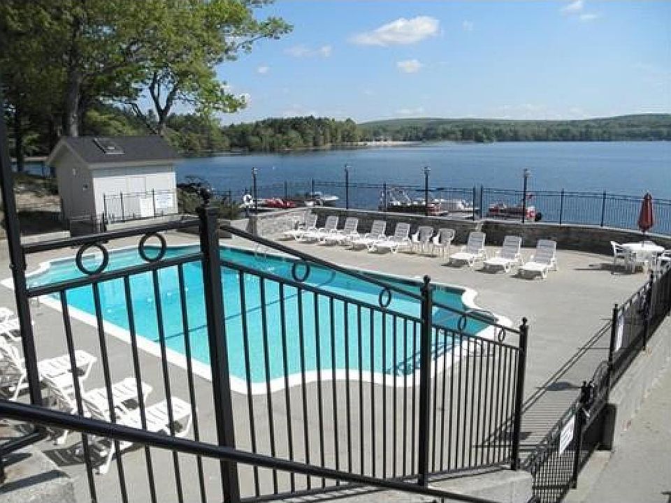 406 Beacon Park, Webster, MA 01570 Zillow