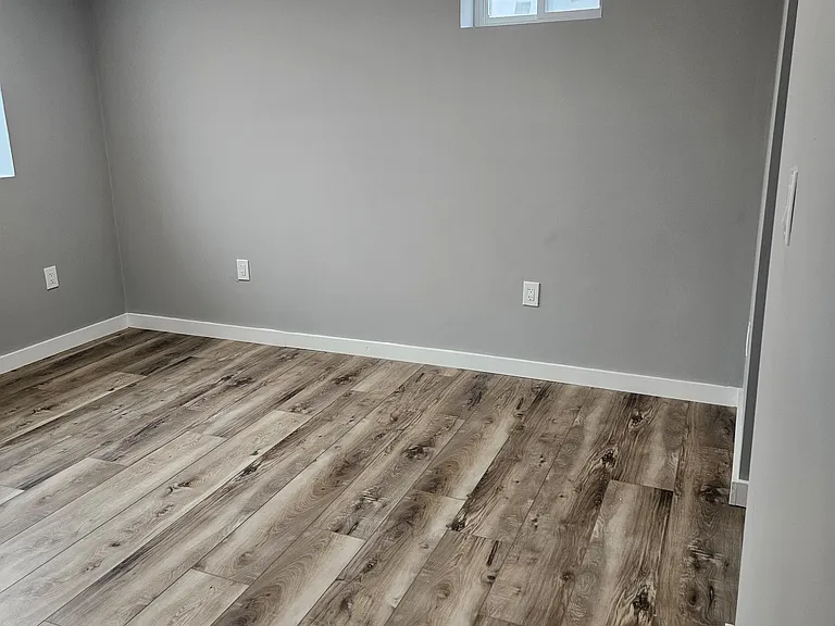 32 Irving St #B — Photo 6