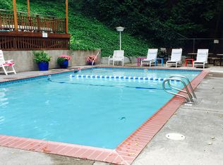 17760 Cardinal Dr, Lake Oswego, OR 97034