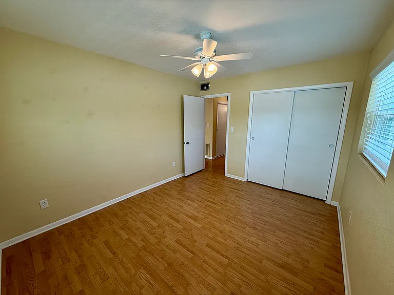 518 Milwaukee Ave — Photo 9