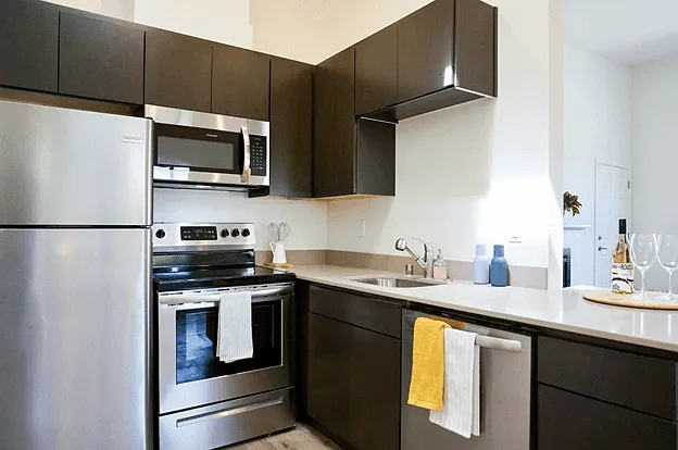 Clark Apartments — Photo 12