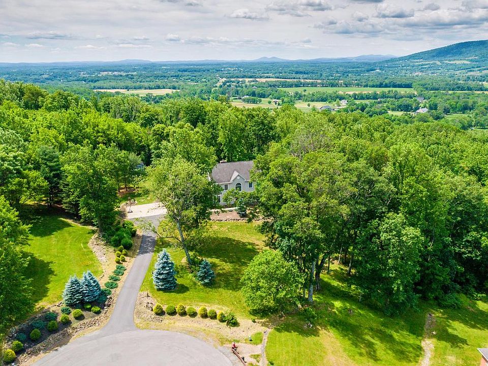 1st image of 34905 Gidney Ct