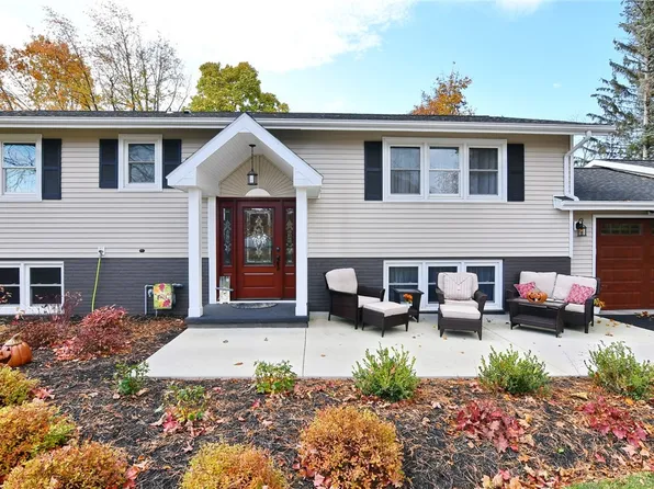 12 Rorbach Ln, Geneseo, NY 14454