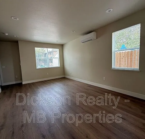 267 Cheney St #1 — Photo 3