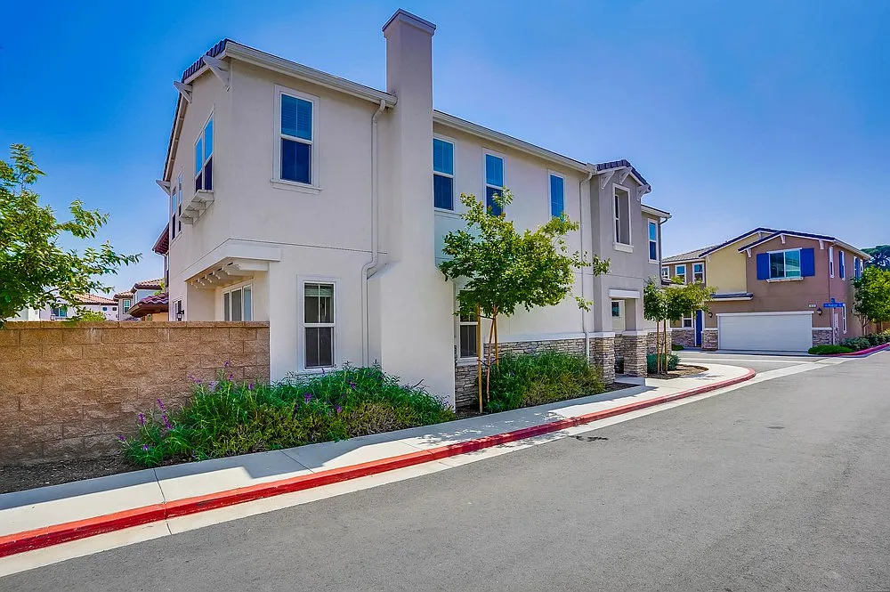 Building Photo - 1413 Madrid Dr