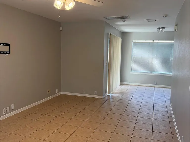 635 Cypresswood Trce — Photo 2