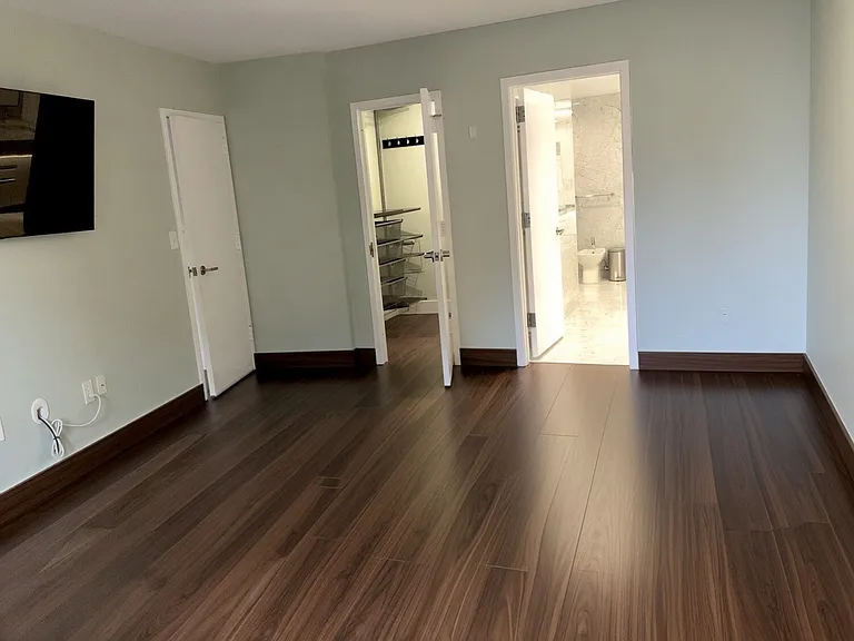 1300 Crystal Dr #1401S — Photo 12