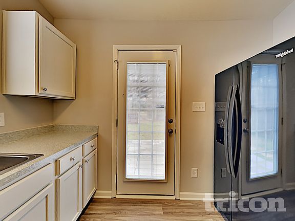 5th image of 10333 Hugue Way