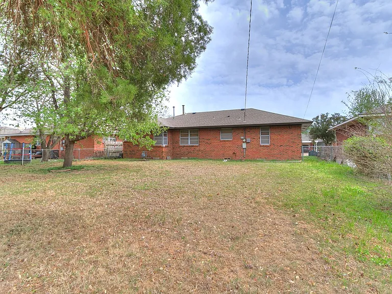 721 E Bouse Dr — Photo 35