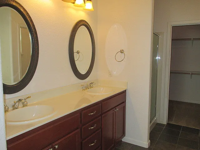 5324 Gold Creek Cir — Photo 6
