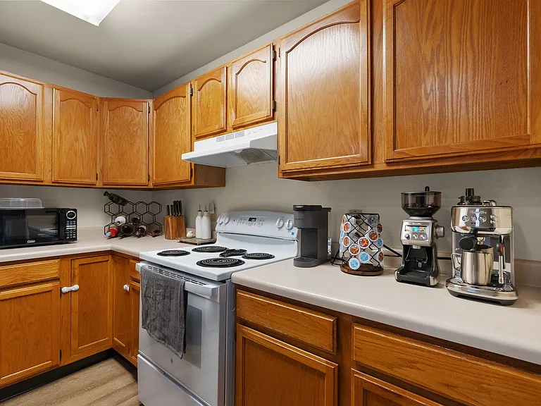 3225 Stonecreek Dr #1 — Photo 12