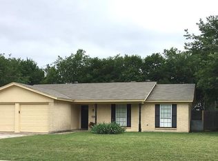 7300 Maple Dr, North Richland Hills, TX 76180