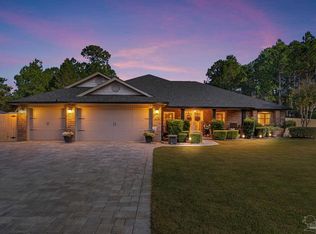 2628 Citrus Dr, Navarre, FL 32566