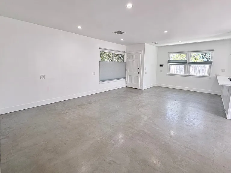 4232 Verdugo Rd — Photo 4