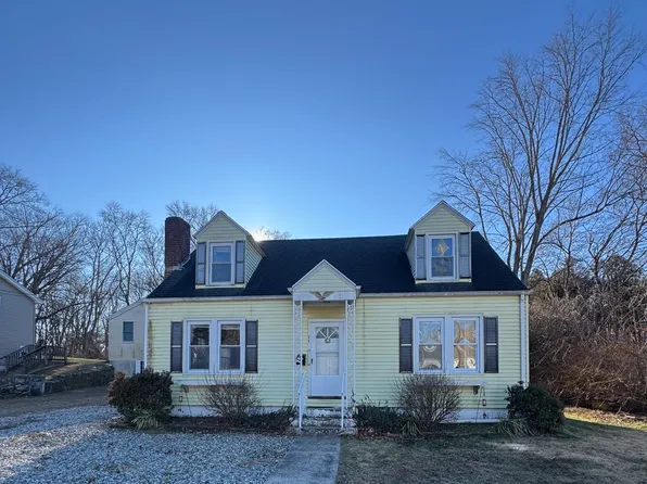 11 Ford Avenue, Norwich, CT 06360