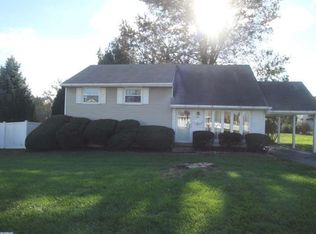 1336 Cloverly Rd, Warminster, PA 18974