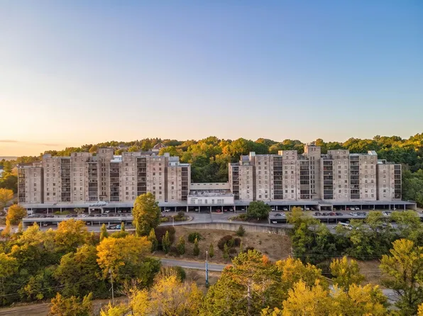 2160 Greentree Rd APT 611W, Pittsburgh, PA 15220