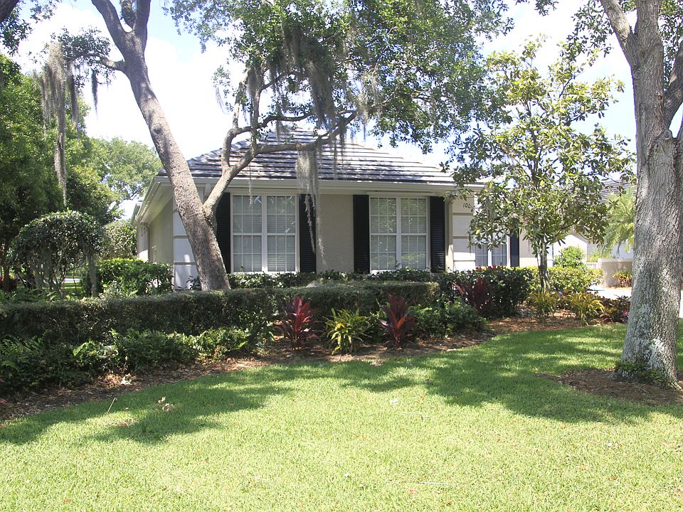 101 Laurel Oak Lane
