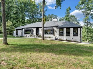 5005 Hunting Hills Dr, Roanoke, VA 24018