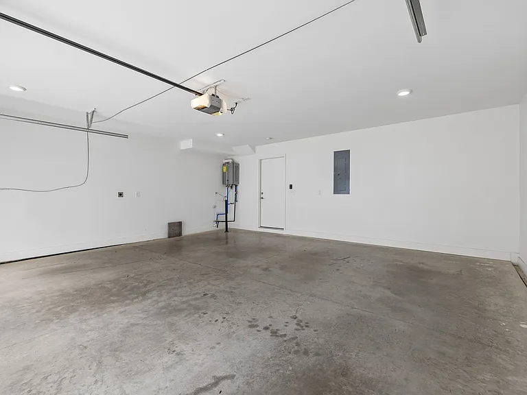 110 Oceola Ave #10 — Photo 23