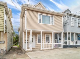16 Beech St, Passaic, NJ 07055