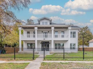 121 E Highland Blvd #202, San Antonio, TX 78210