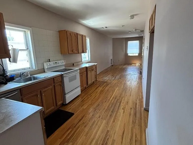 213 Lakeview Ave — Photo 14