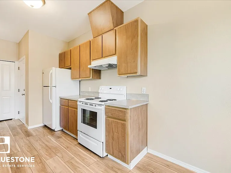 Hawk's Point Apartments — Photo 55