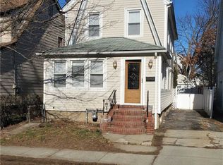 141 Pilgrim Pl, Valley Stream, NY 11580