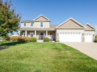 4938 Knollwood Dr, Saint Joseph, MI 49085