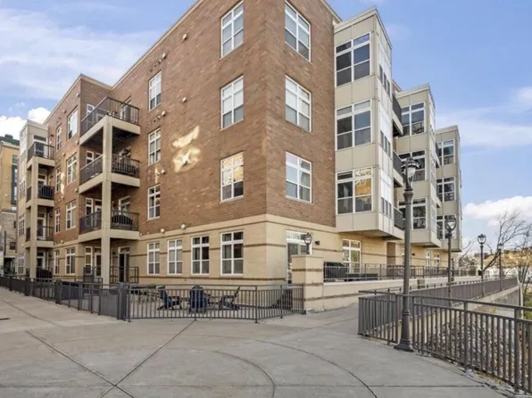 1905 N Water STREET #100, Milwaukee, WI 53202