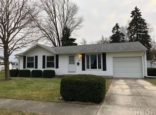 661 Woodward Ave, Fostoria, OH 44830