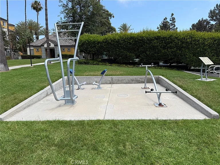2250 Watermarke Pl — Photo 68