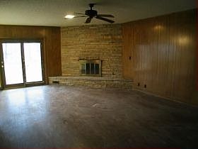 4th image of 3002 N Lincoln St