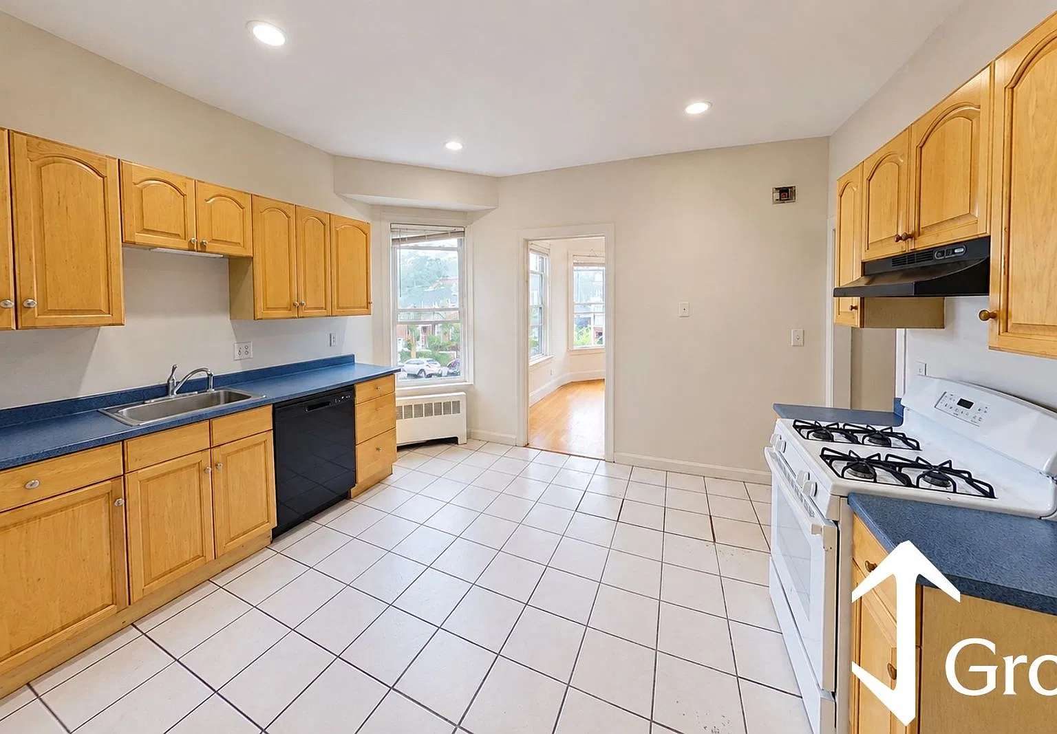 Mission Hills 3 bed 1 bath NOW available for 9/1/2027 — Photo 3