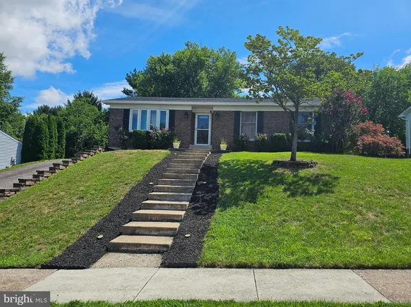 811 Mountain View St, Harrisburg, PA 17112